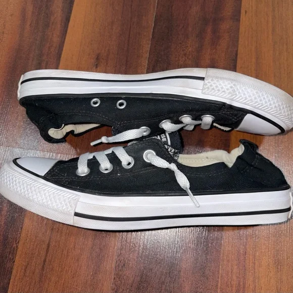 Converse Black and White Low-Top Sneakers - Picture 4 of 6